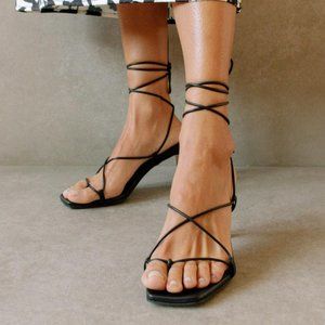 Bellini - Black Leather Sandals - Size 10/41